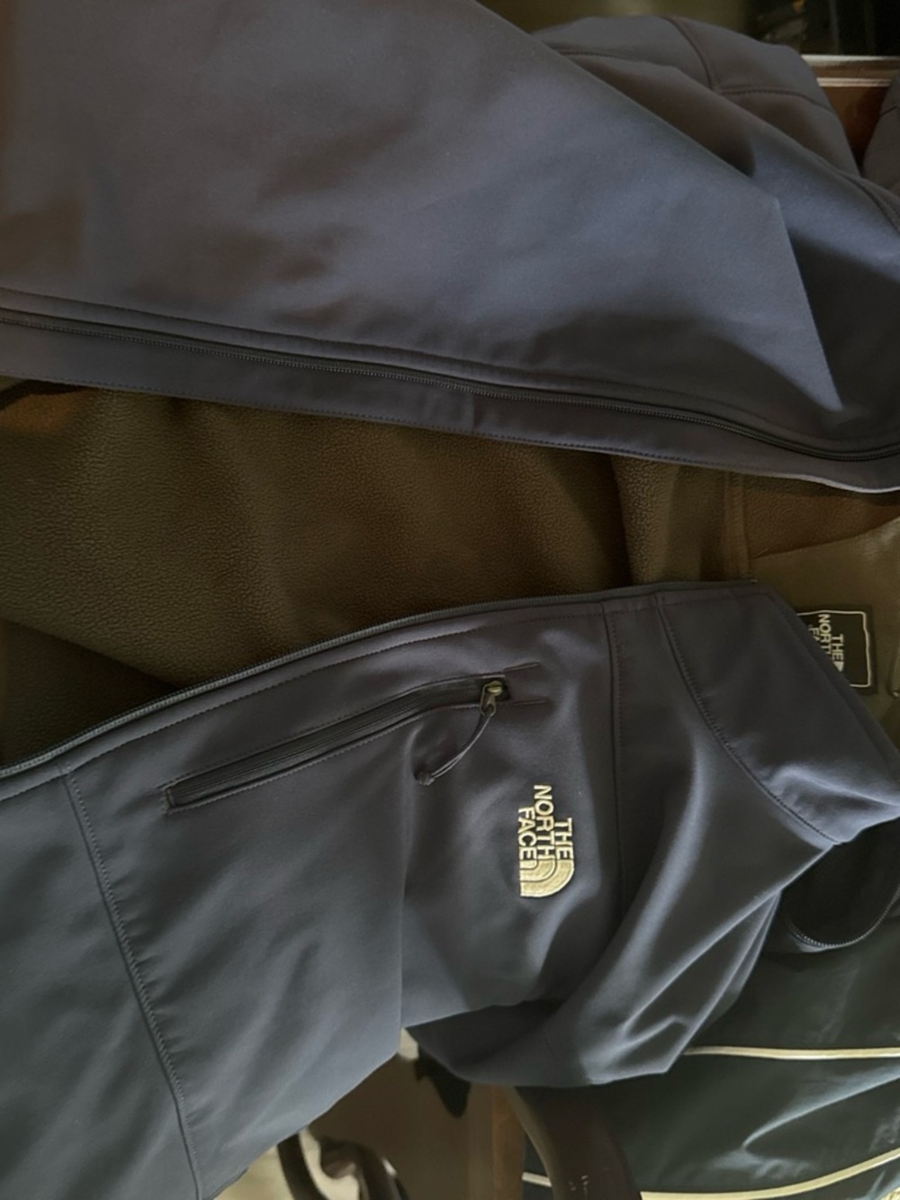 The North Face Men's Navy Lightweight Softshell Jacket